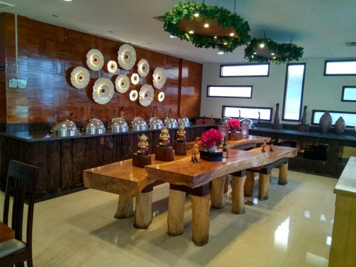 Hotel Baron Indah Surakarta  Exterior photo
